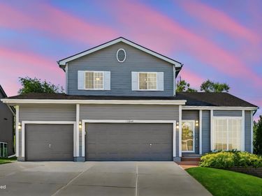 15085 Meredith Avenue, Omaha, NE 68116