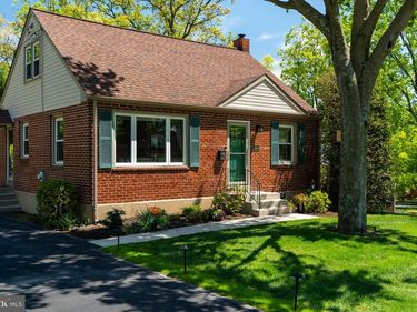 2887 PENNVIEW AVENUE, BROOMALL, PA 19008