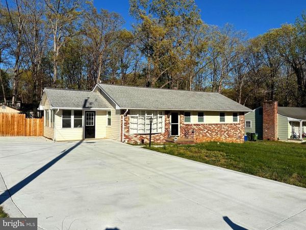 4 PATRICK HENRY STREET, FREDERICKSBURG, VA 22405