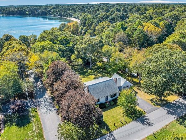 9 Mansfield Avenue, Barnstable, MA 02648