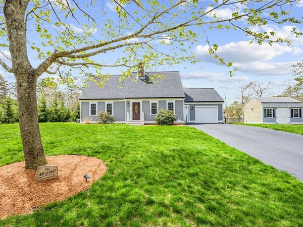 2 W Crossfield Rd, Sandwich, MA 02644