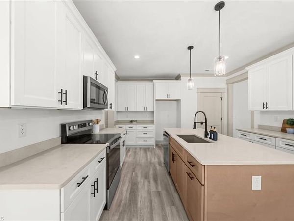 2410 Sedalia Drive, Clemmons, NC 27012