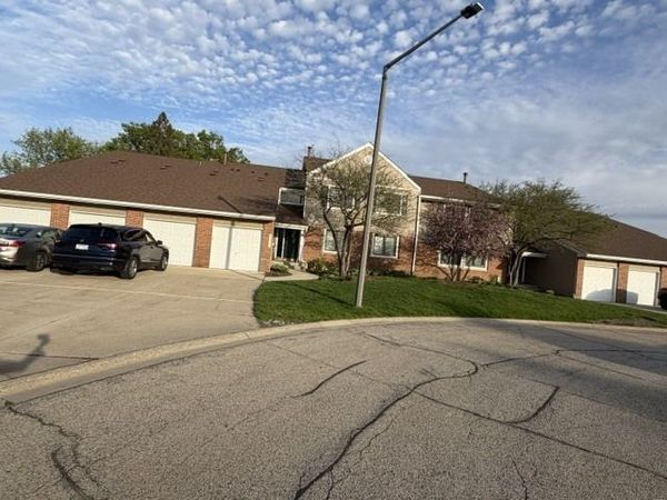 107 Autumn Court , Unit 107, Buffalo Grove, IL 60089