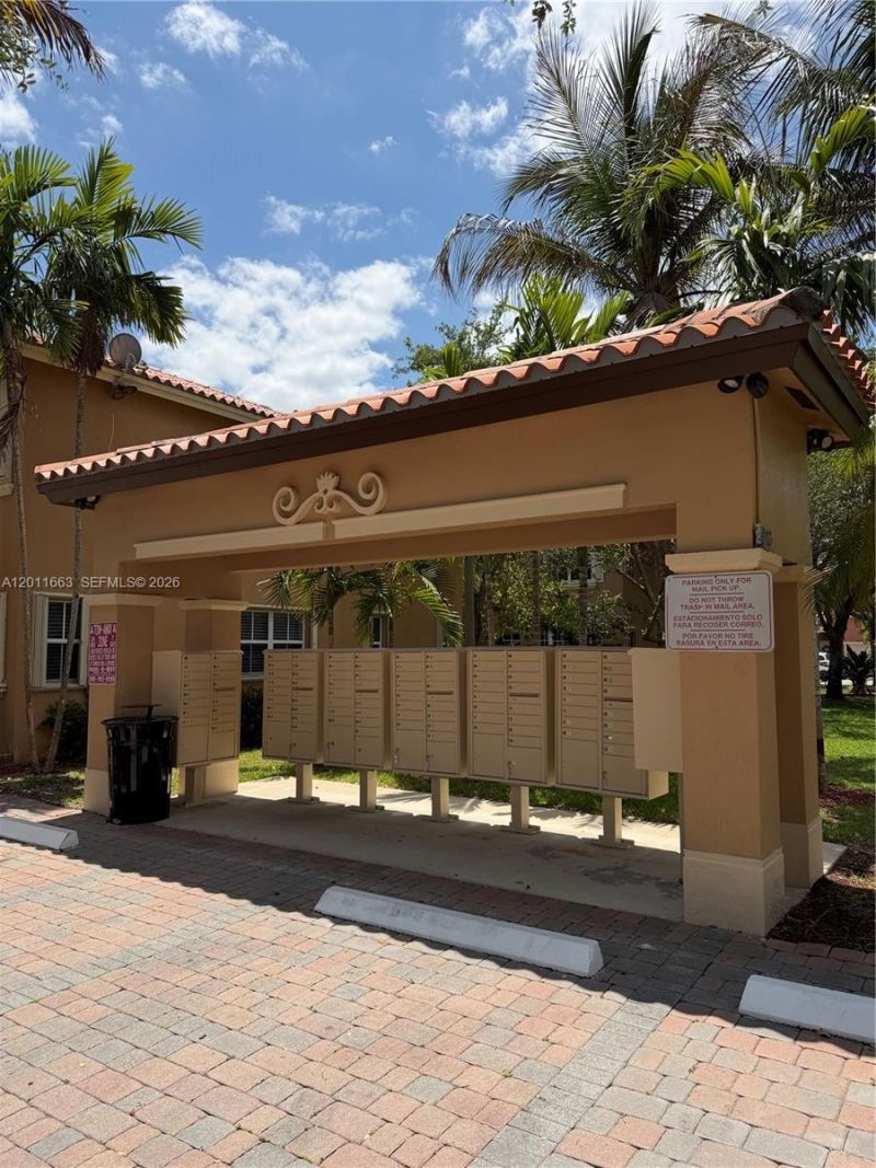 15341 SW 31st Ter, Unit 15341, Miami, FL 33185 Photo