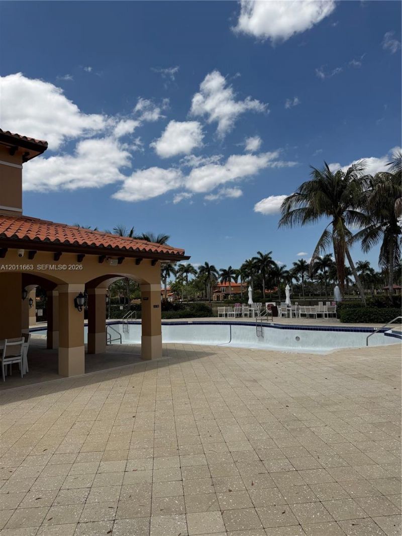15341 SW 31st Ter, Unit 15341, Miami, FL 33185 Photo