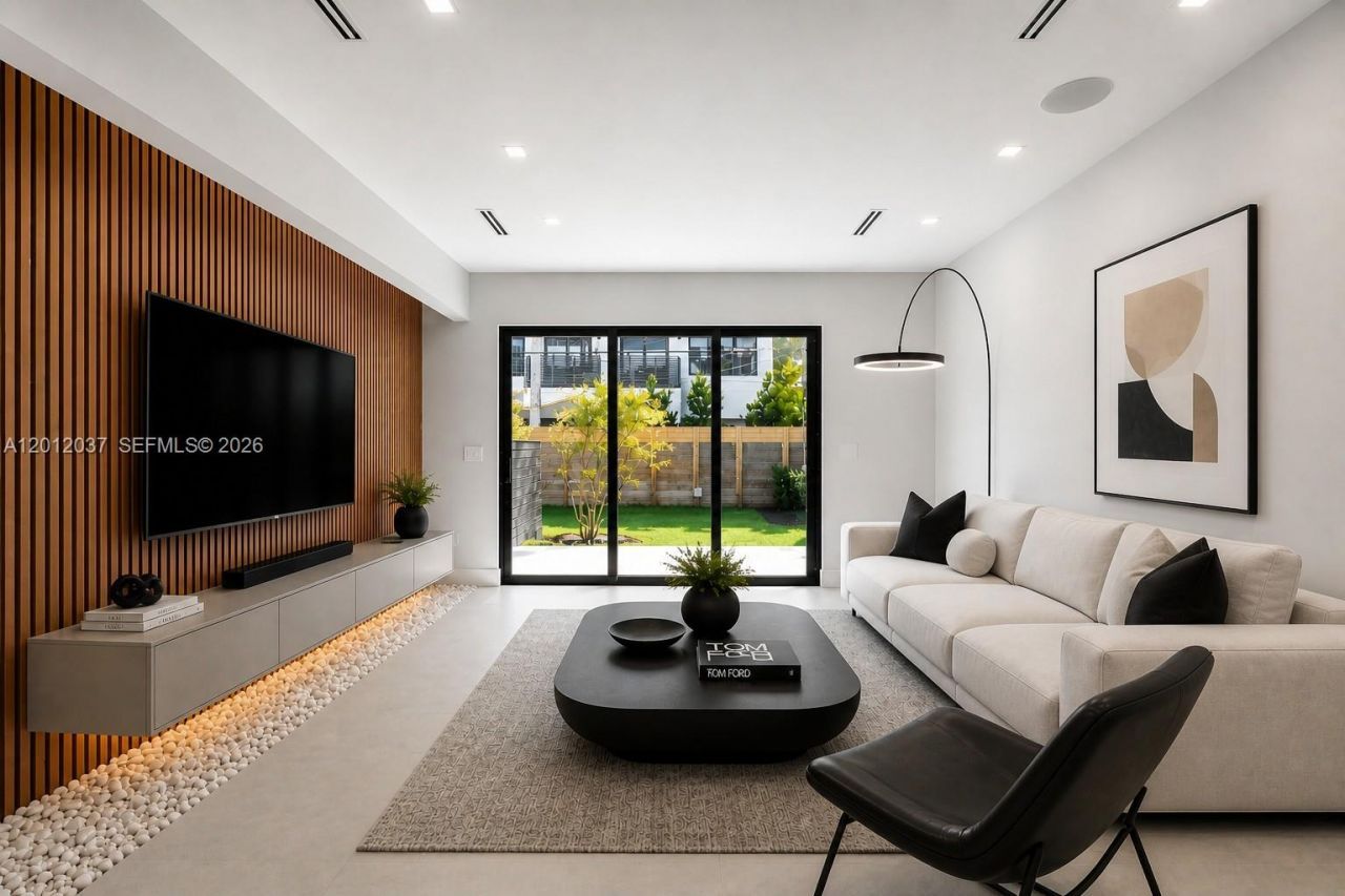 808 SW 9th St , Unit 808-B, Fort Lauderdale, FL 33315 Photo