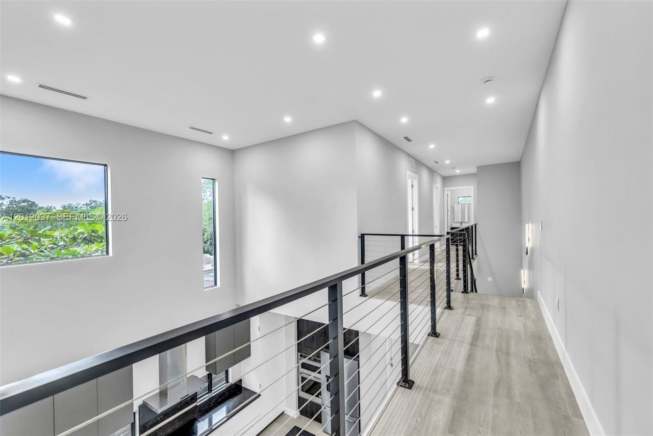 808 SW 9th St , Unit 808-B, Fort Lauderdale, FL 33315 Photo