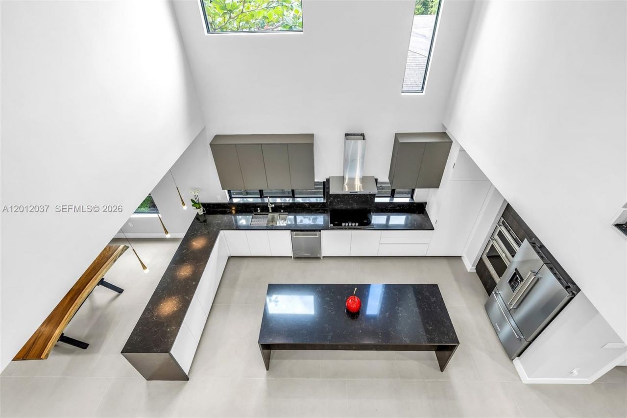 808 SW 9th St , Unit 808-B, Fort Lauderdale, FL 33315 Photo