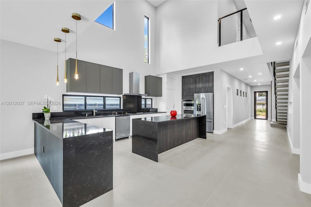 808 SW 9th St , Unit 808-B, Fort Lauderdale, FL 33315 Photo