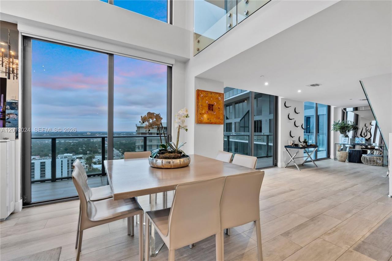 121 NE 34th St, Unit PH3217, Miami, FL 33137 Photo
