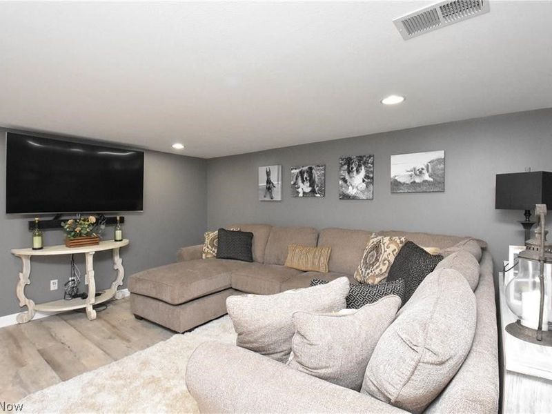 10124 Keswick Drive, Parma Heights, OH 44130 Photo 32