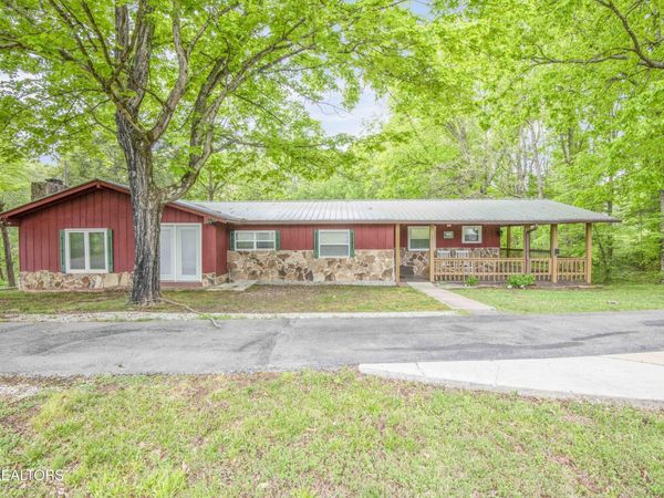 355 Eli Lane, Oneida, TN 37841