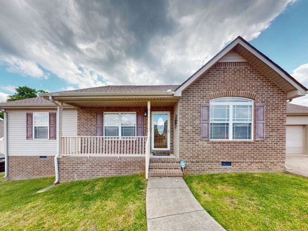 1009 Halverson Dr, Murfreesboro, TN 37128