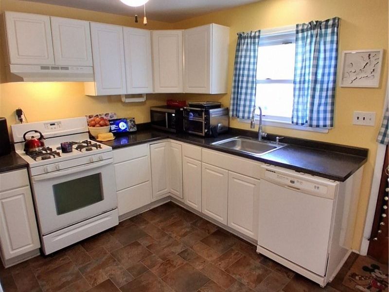 68490 Elm Street, Bridgeport, OH 43912 Photo 5