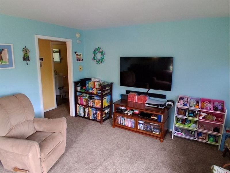 68490 Elm Street, Bridgeport, OH 43912 Photo 9
