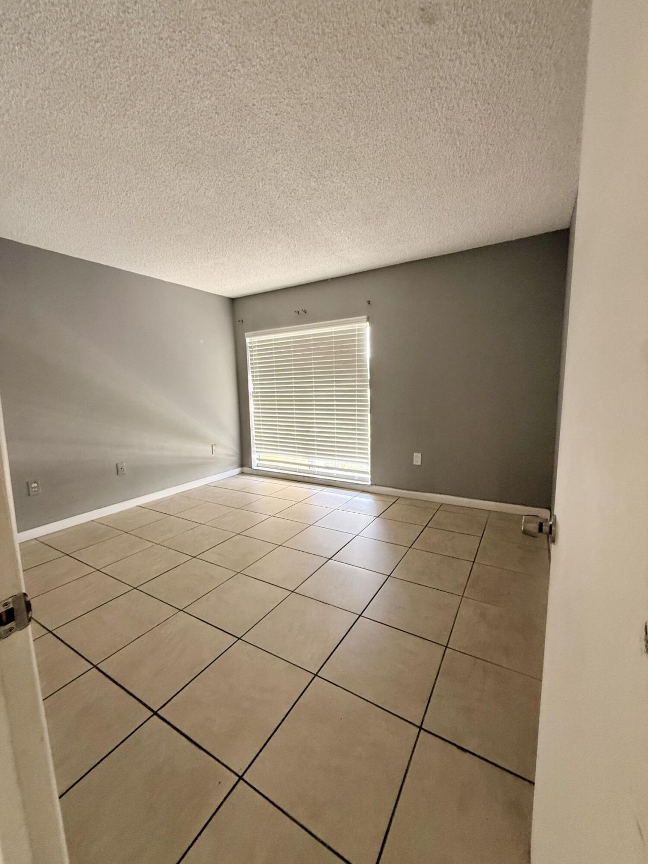 8775 Park Boulevard, Unit 412, Miami, FL 33172 Photo