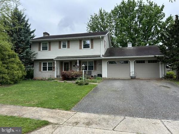 418 HERWEN DRIVE DRIVE, SHIPPENSBURG, PA 17257