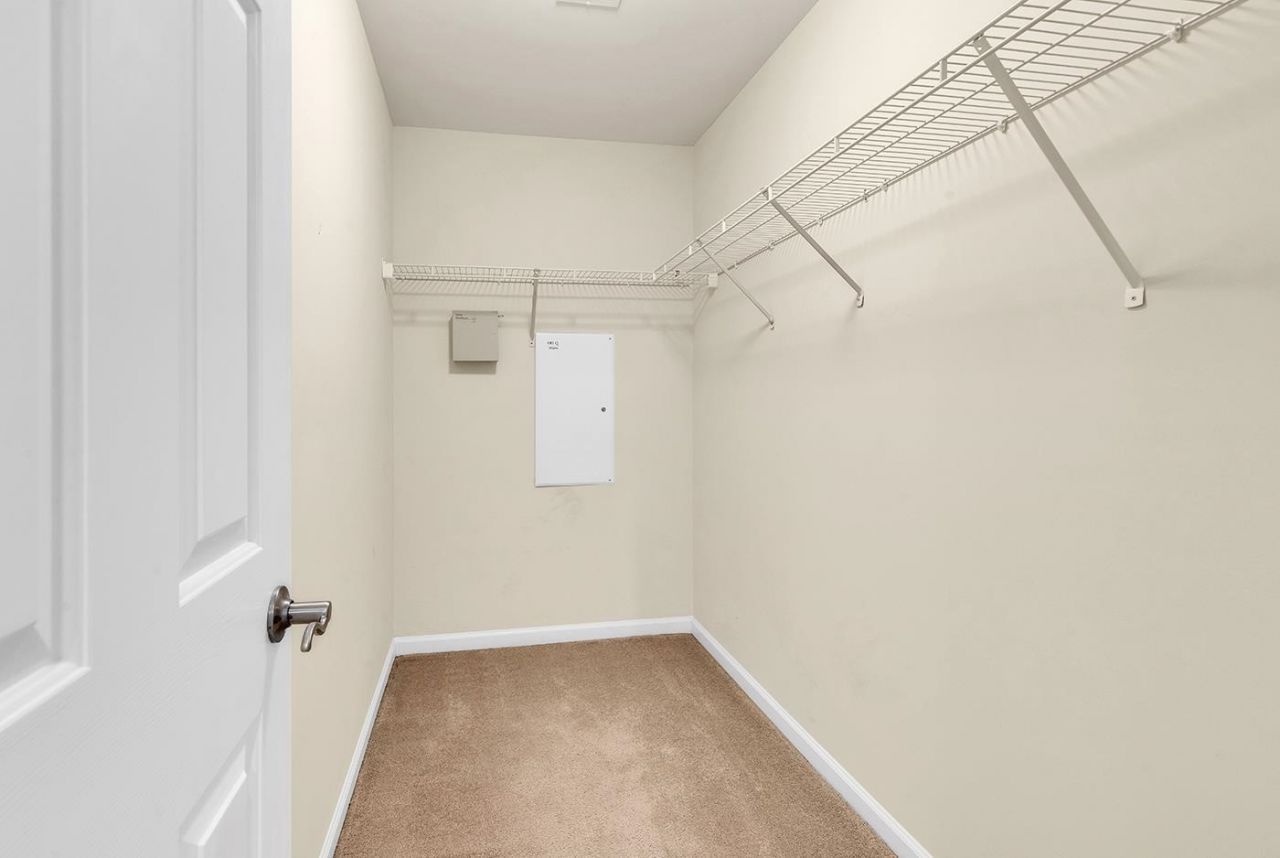 891 Helms Way Photo 27
