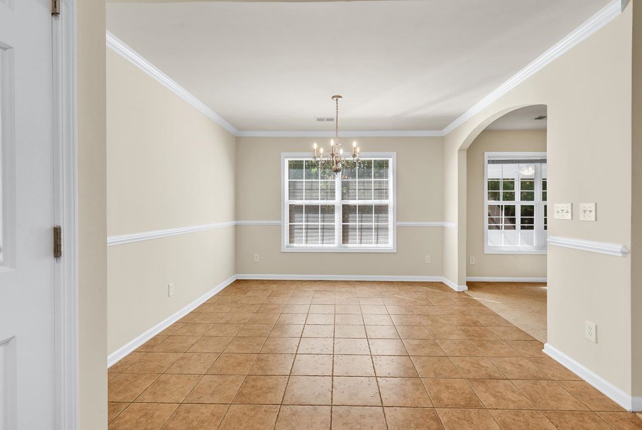 891 Helms Way Photo 37