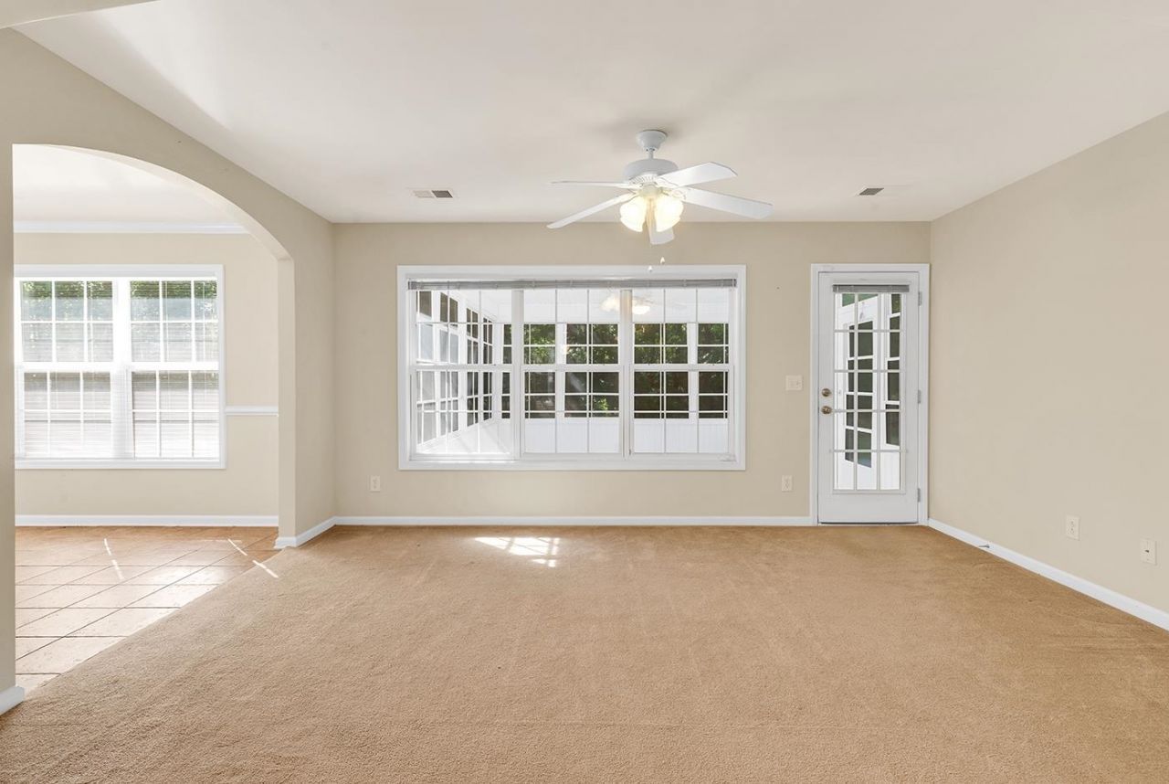 891 Helms Way Photo 38
