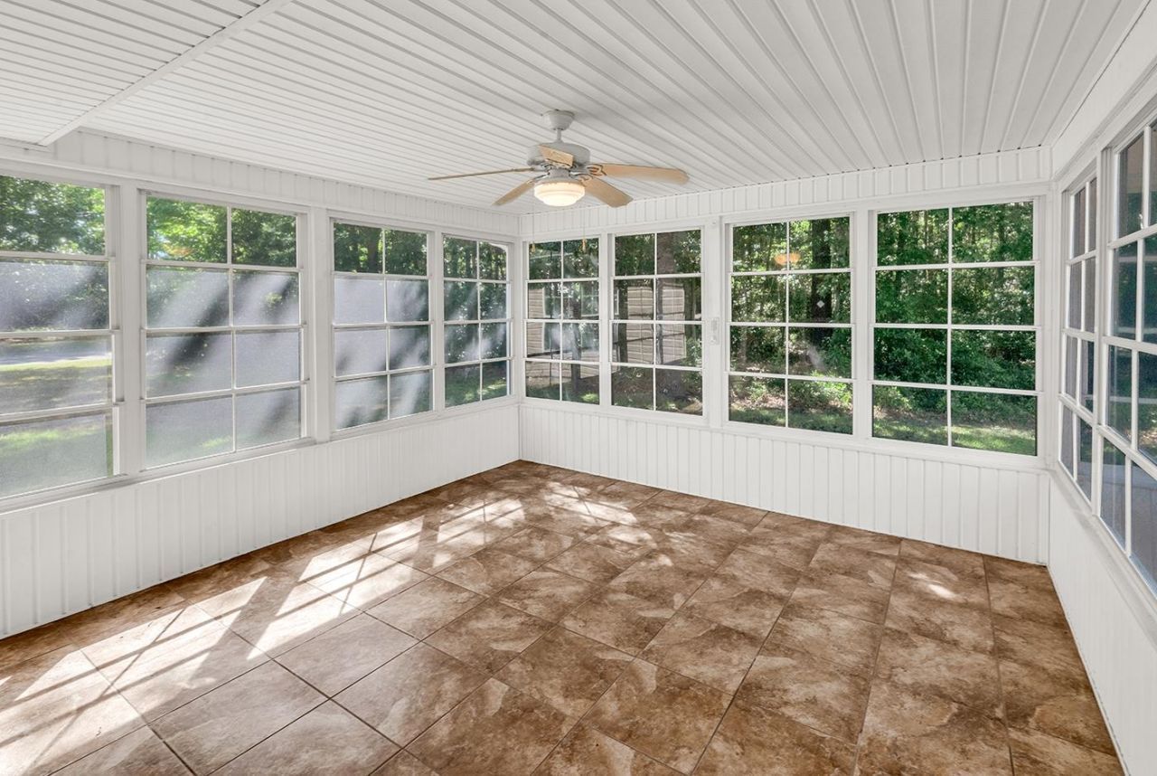 891 Helms Way Photo 40