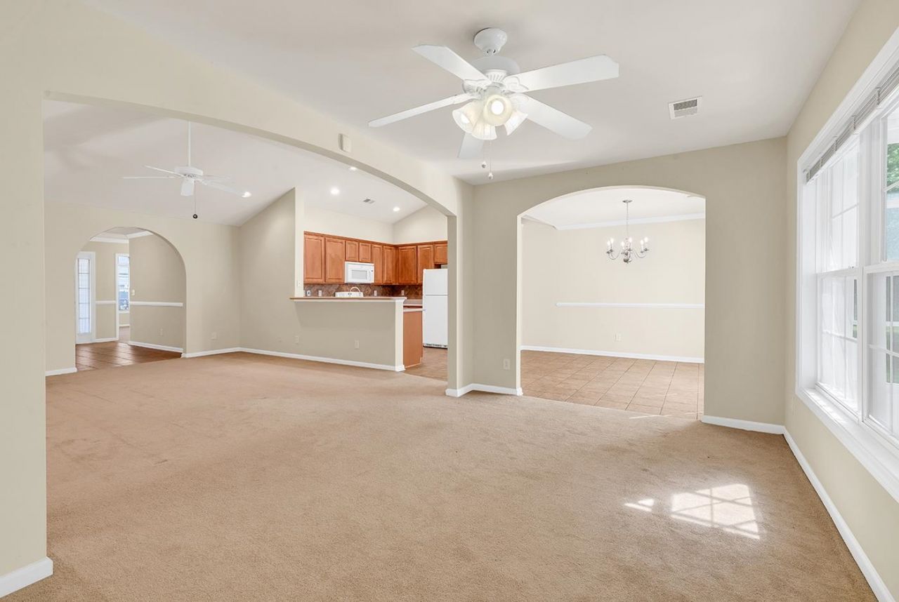 891 Helms Way Photo 42
