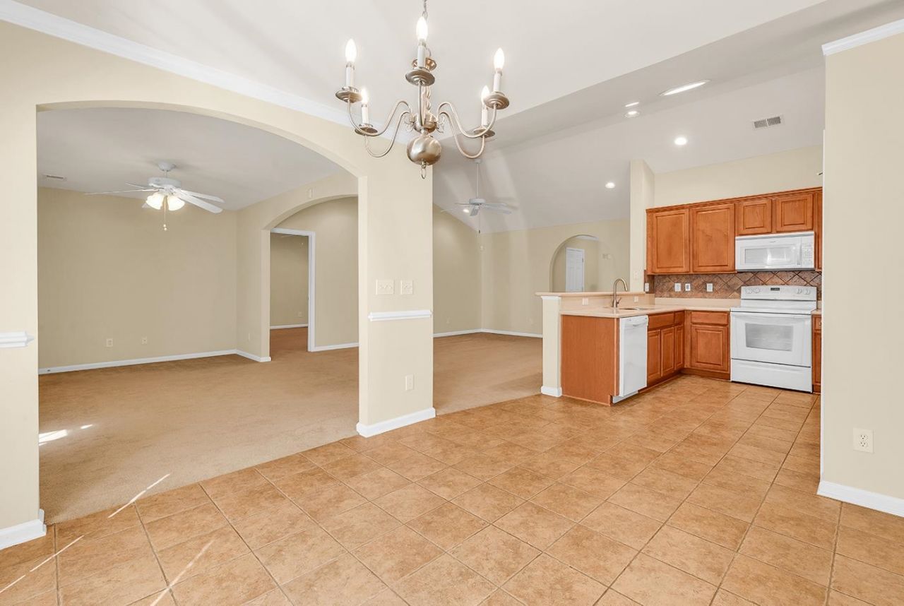 891 Helms Way Photo 46