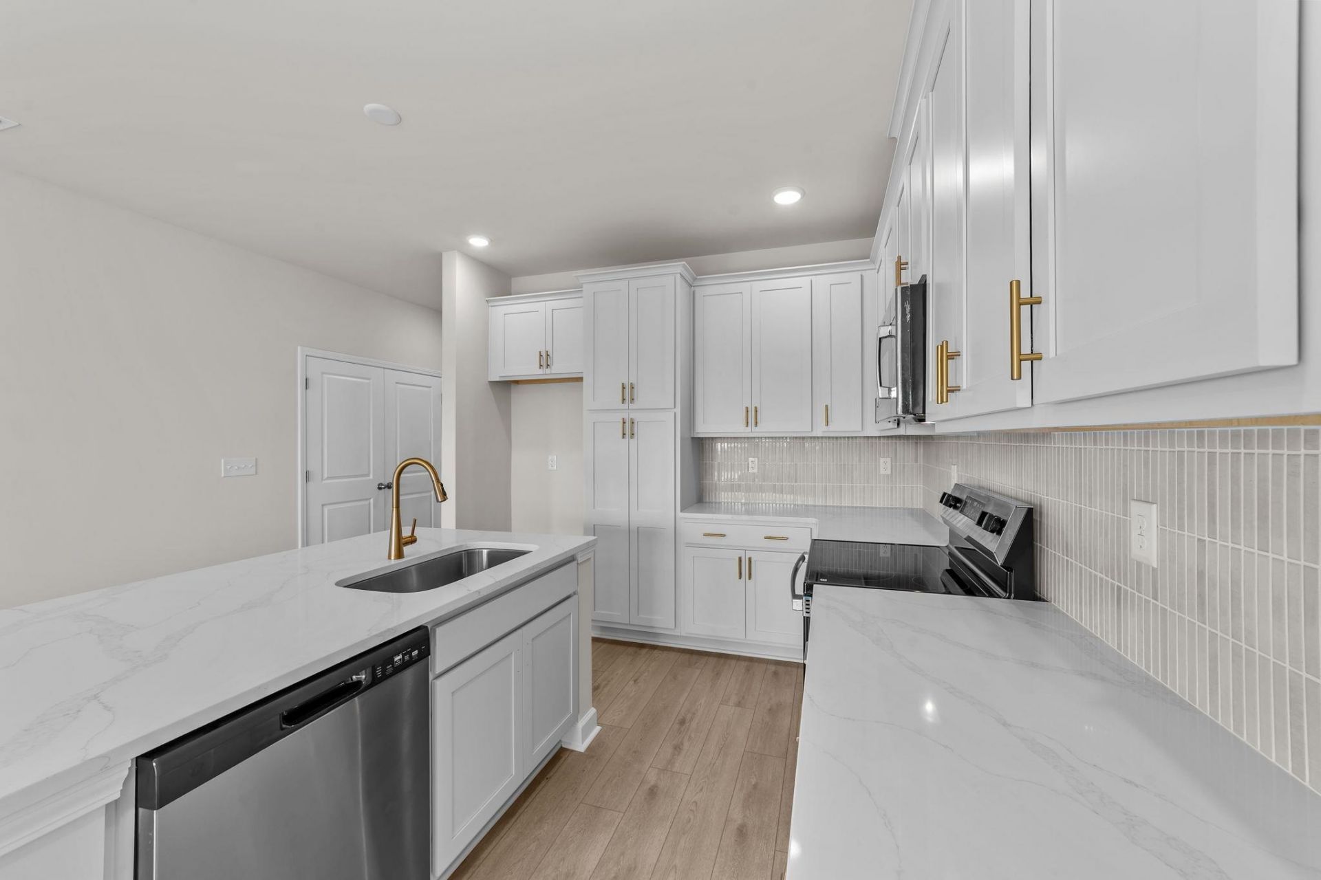 712 Ebb Tide Rd. Photo 10