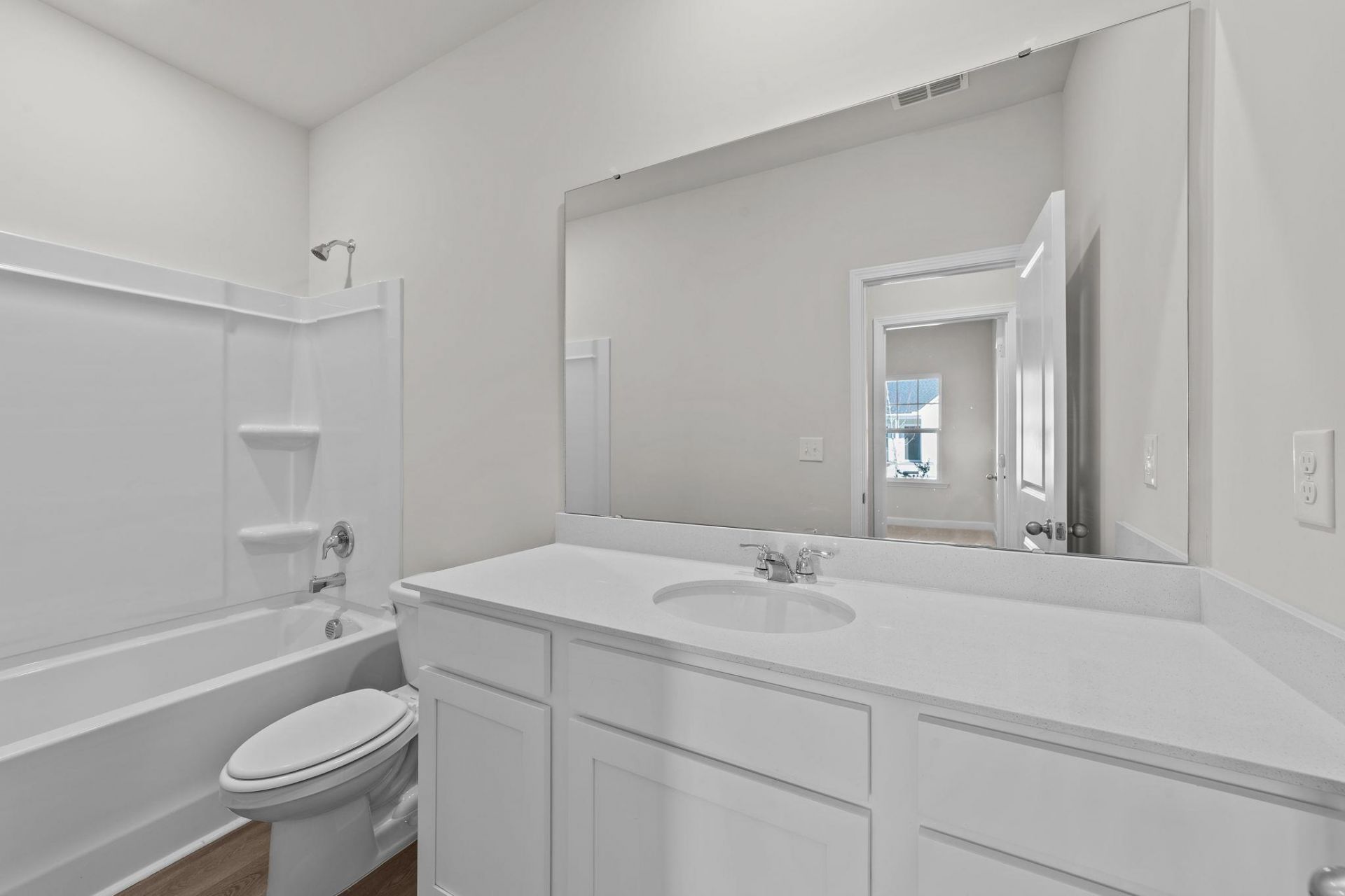 702 Ebb Tide Rd. Photo 4