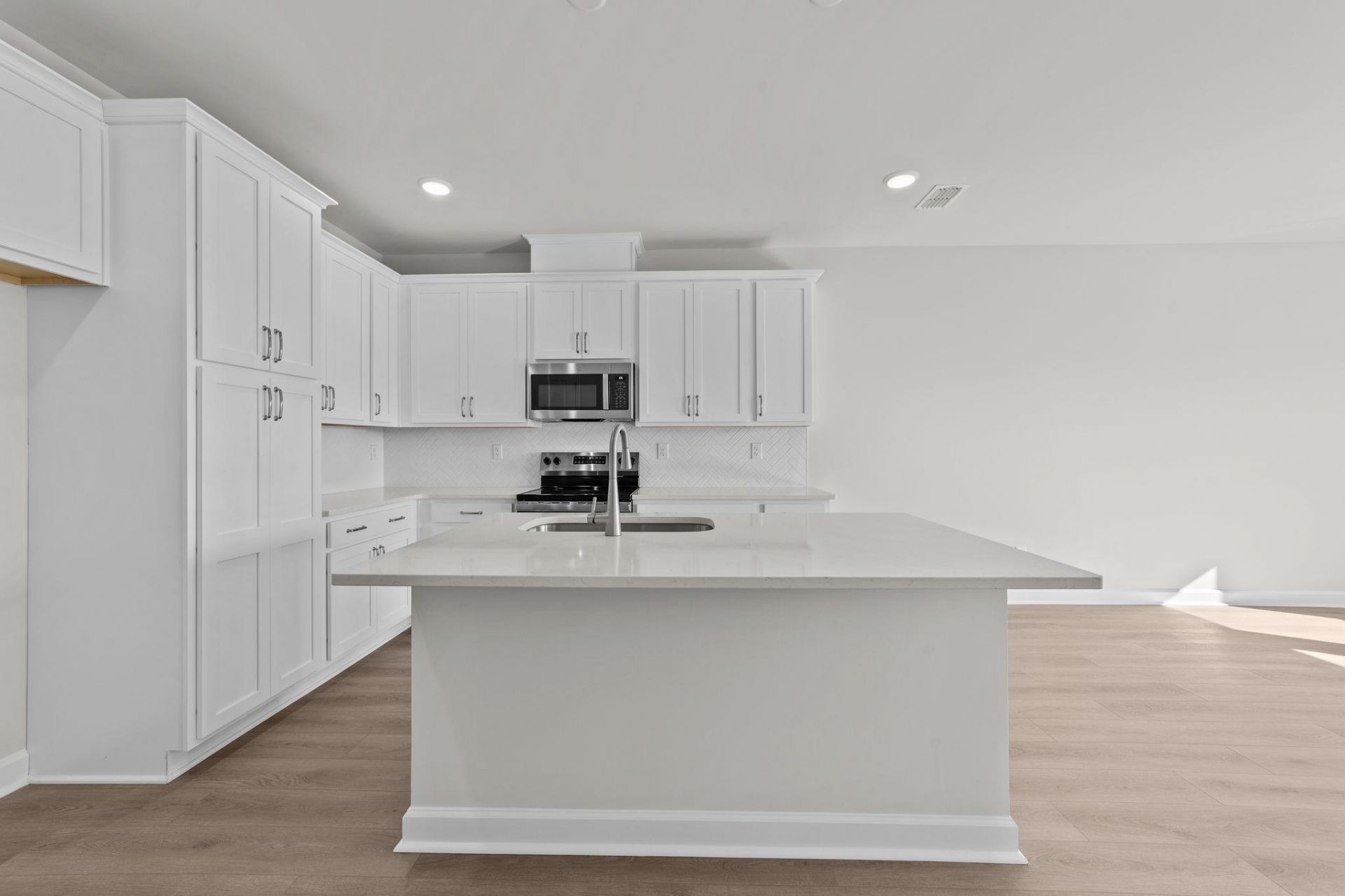 702 Ebb Tide Rd. Photo 7