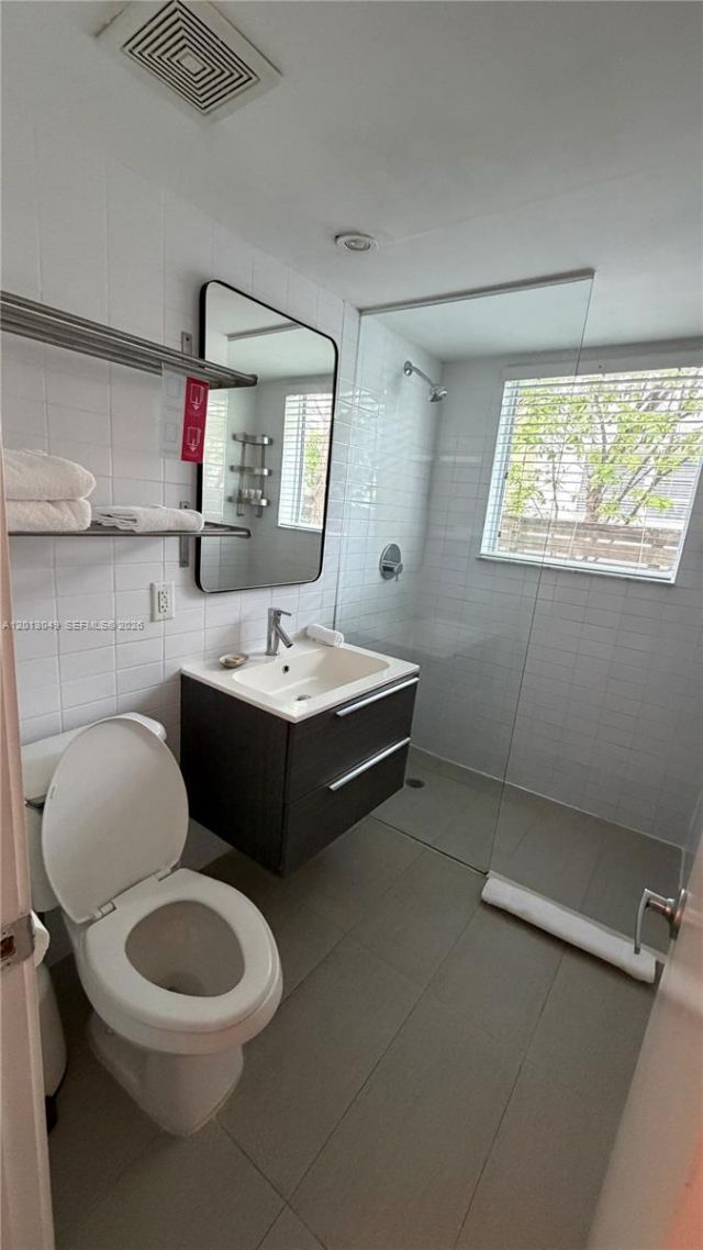 1816 Meridian Ave , Unit 9, Miami Beach, FL 33139 Photo