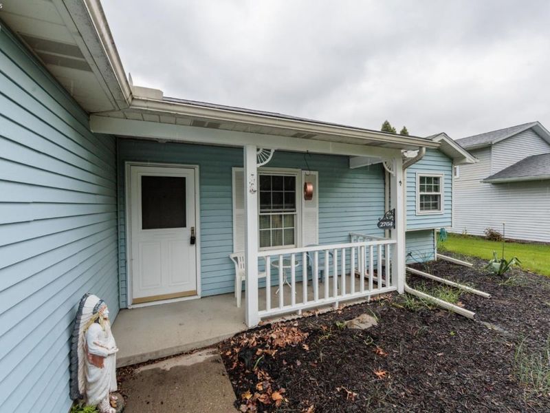 2704 W 39th, Lorain, OH 44053 Photo 2
