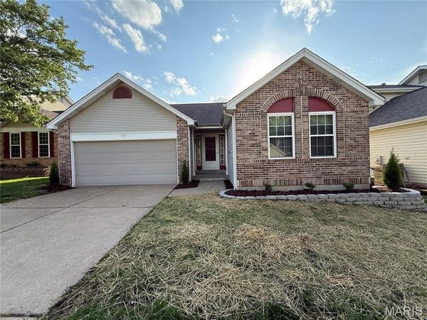 409 Hunters Crossing Court , Wildwood, MO 63040
