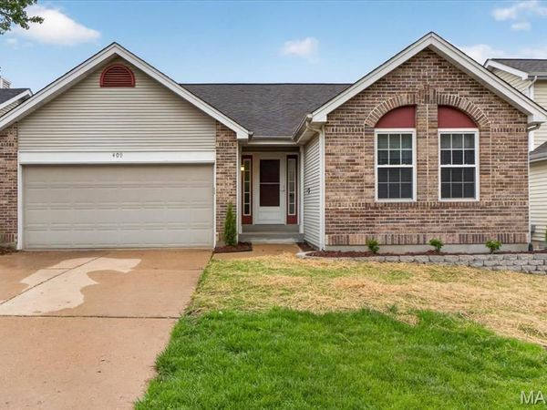 409 Hunters Crossing Court, Wildwood, MO 63040