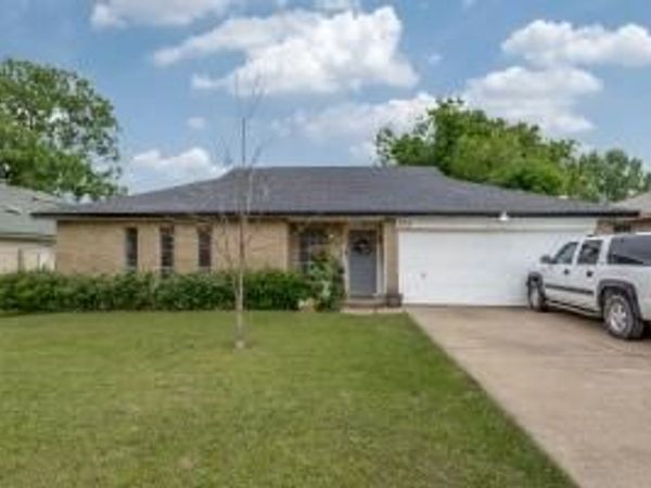 512 Sesame Drive, Mesquite, TX 75149