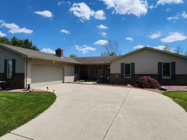 8736 Nicole Drive, Fort Wayne, IN 46806