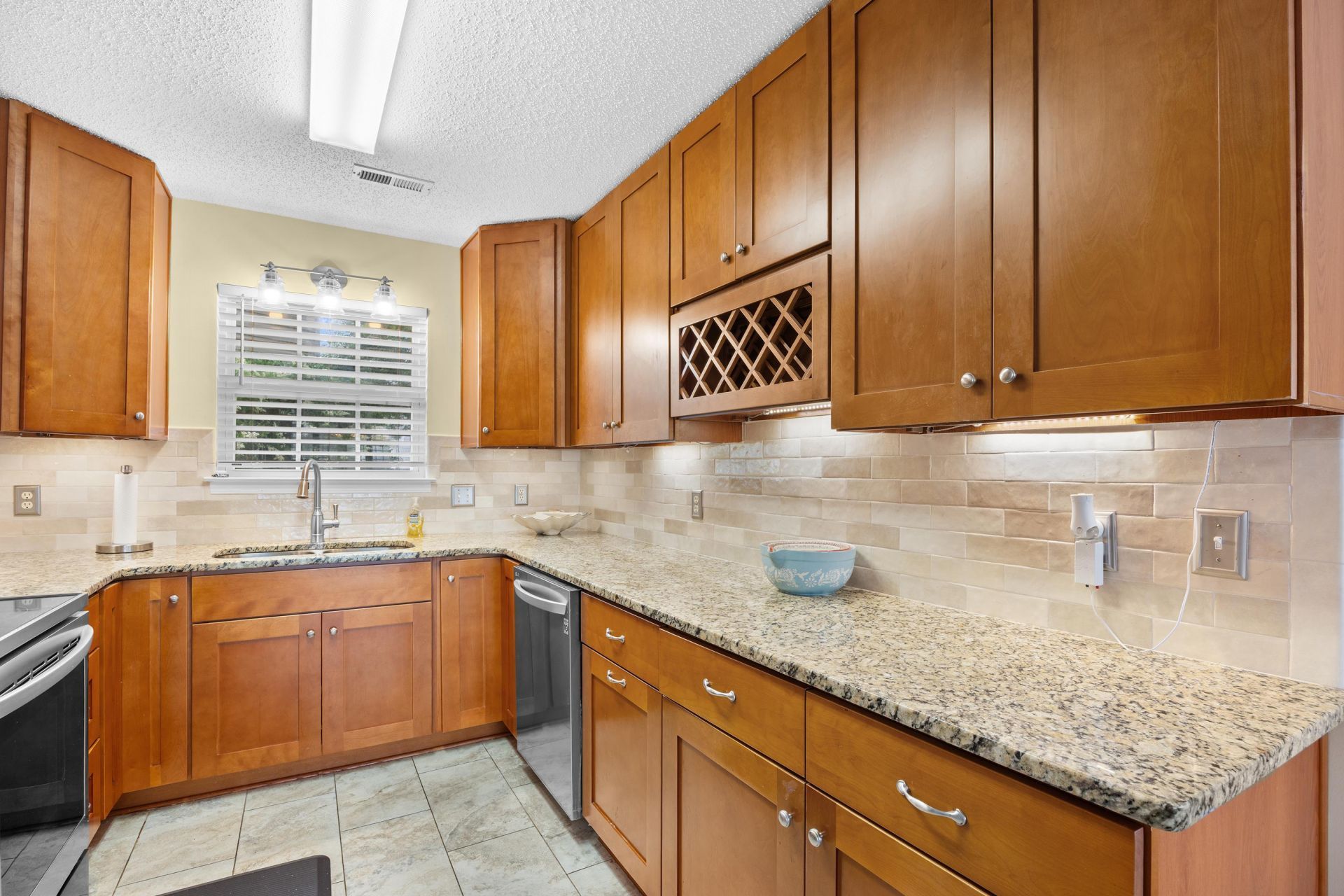 1537 Gulfstream Ct. Photo 11