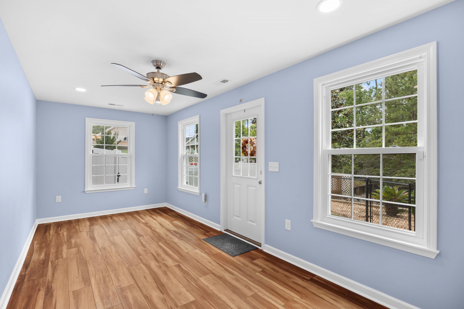 1537 Gulfstream Ct. Photo 17