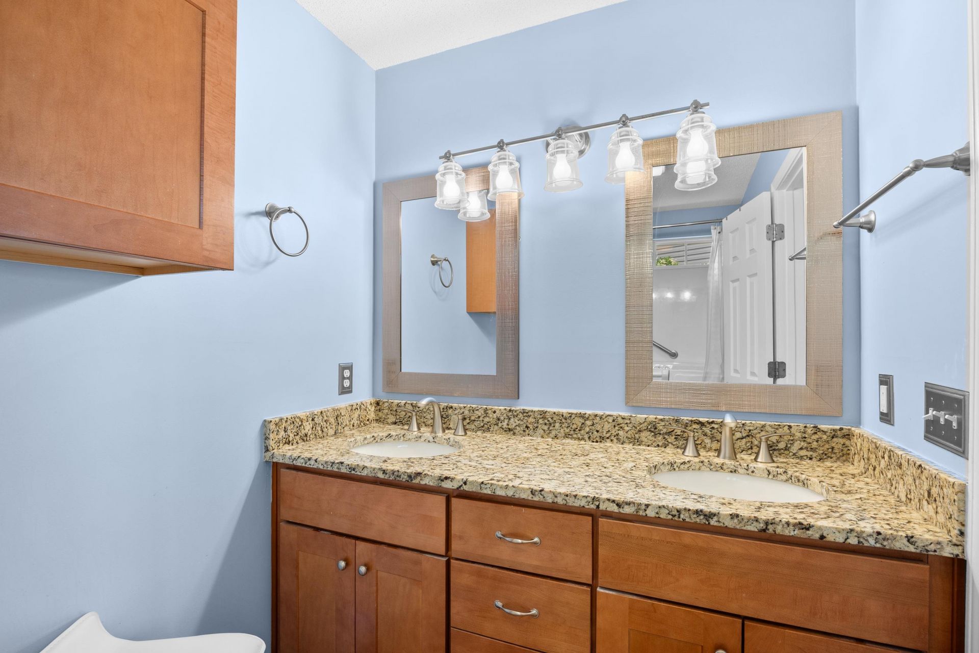 1537 Gulfstream Ct. Photo 30