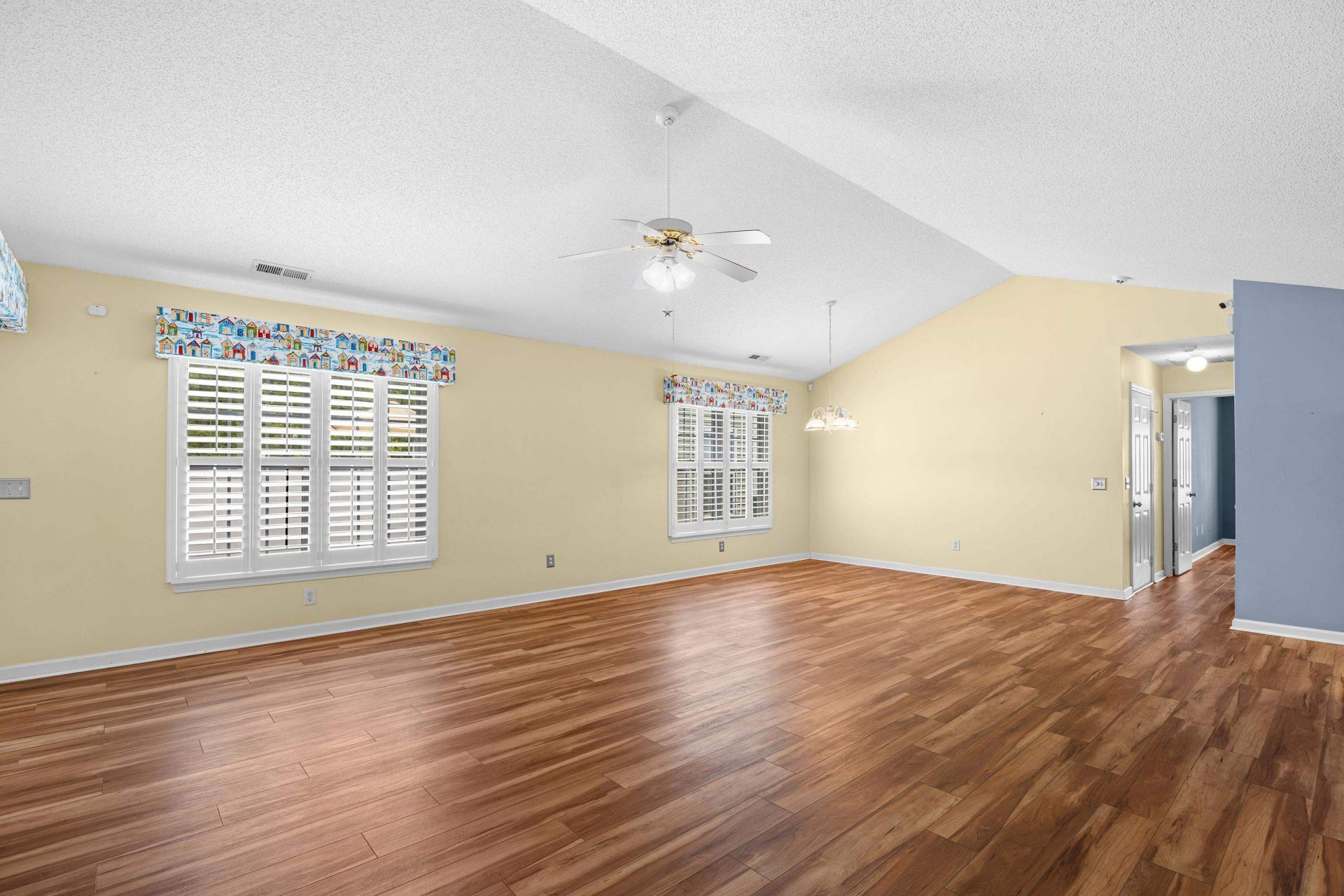 1537 Gulfstream Ct. Photo 8