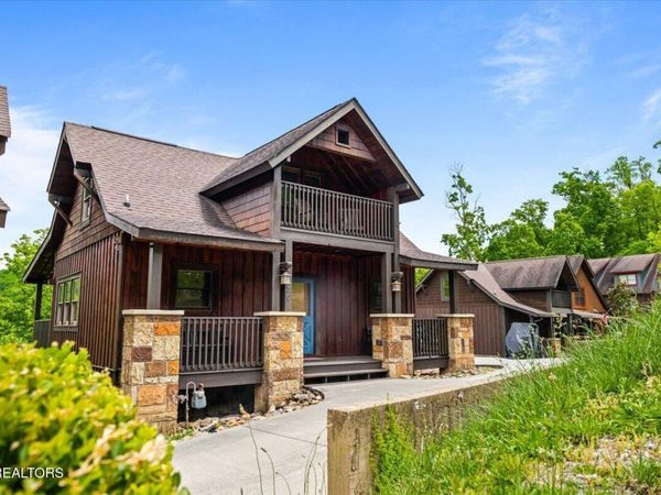 230 Foxwood Drive, Caryville, TN 37714