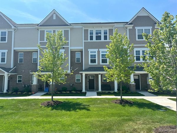 127 MONUMENT Lane, Wixom, MI 48393