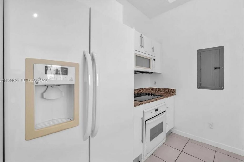 325 S Biscayne Boulevard, Unit Lph17, Miami, FL 33131 Photo