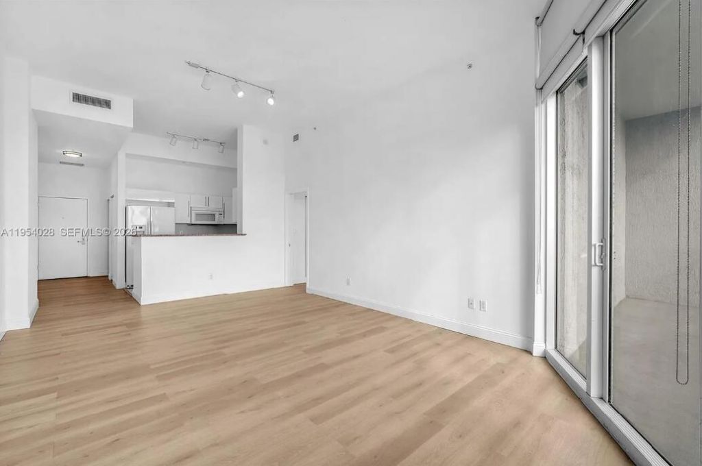 325 S Biscayne Boulevard, Unit Lph17, Miami, FL 33131 Photo