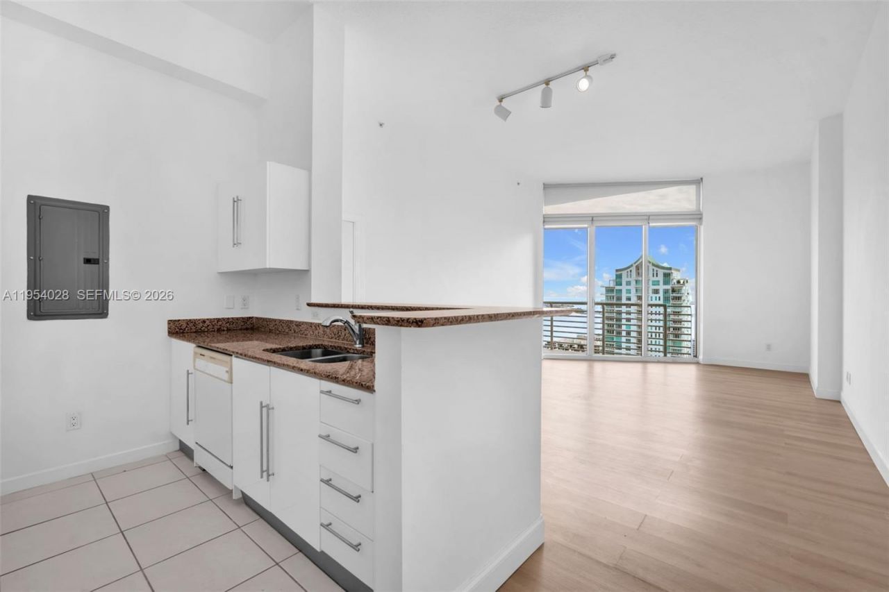 325 S Biscayne Boulevard, Unit Lph17, Miami, FL 33131 Photo
