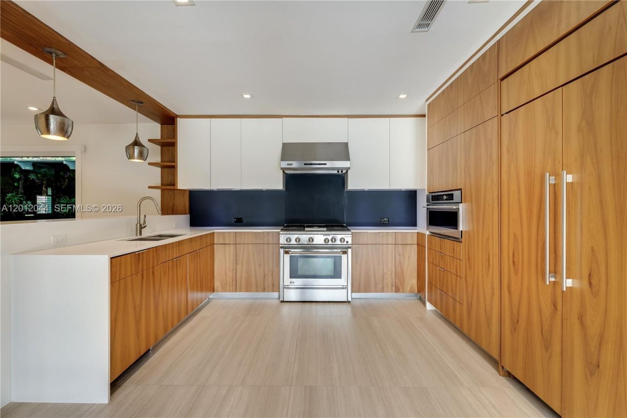 449 Miller Rd , Coral Gables, FL 33146 Photo