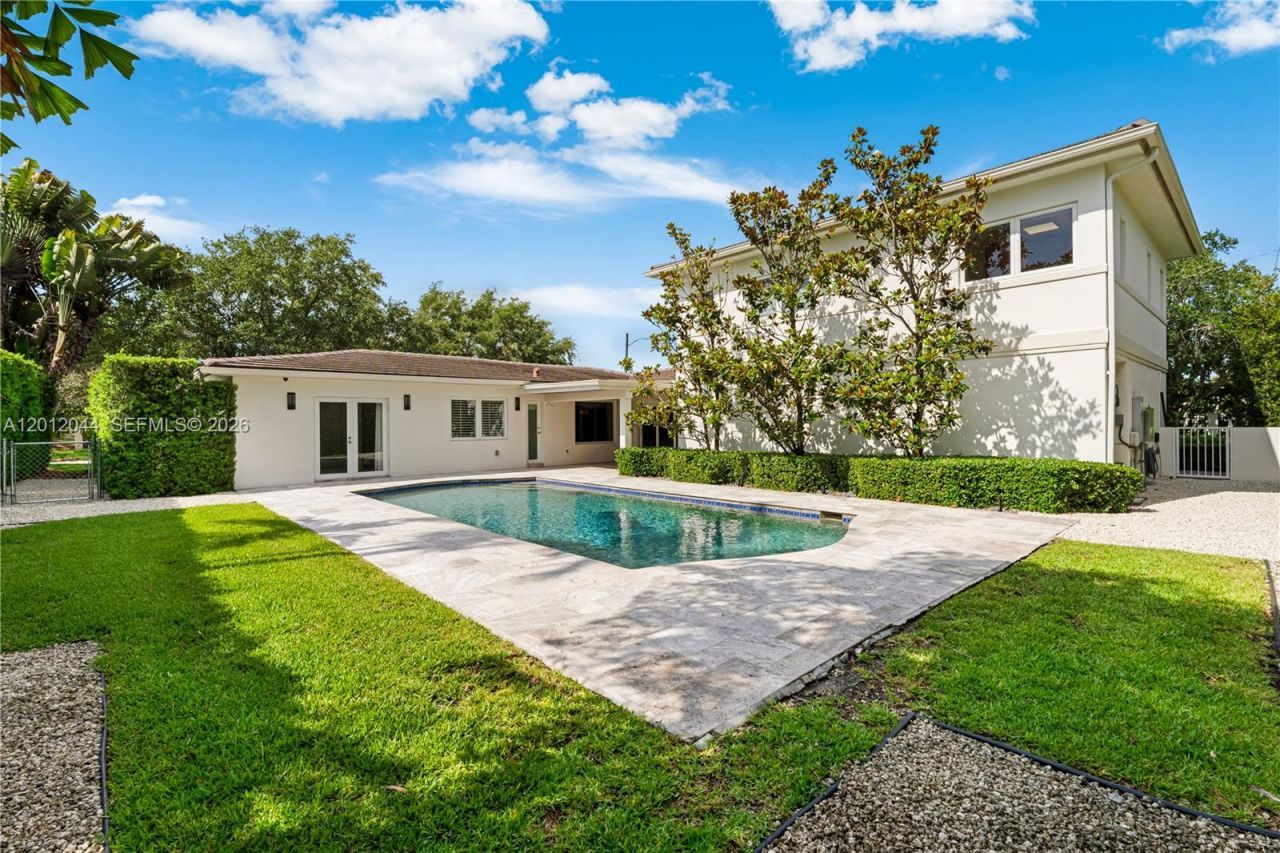 449 Miller Rd , Coral Gables, FL 33146 Photo
