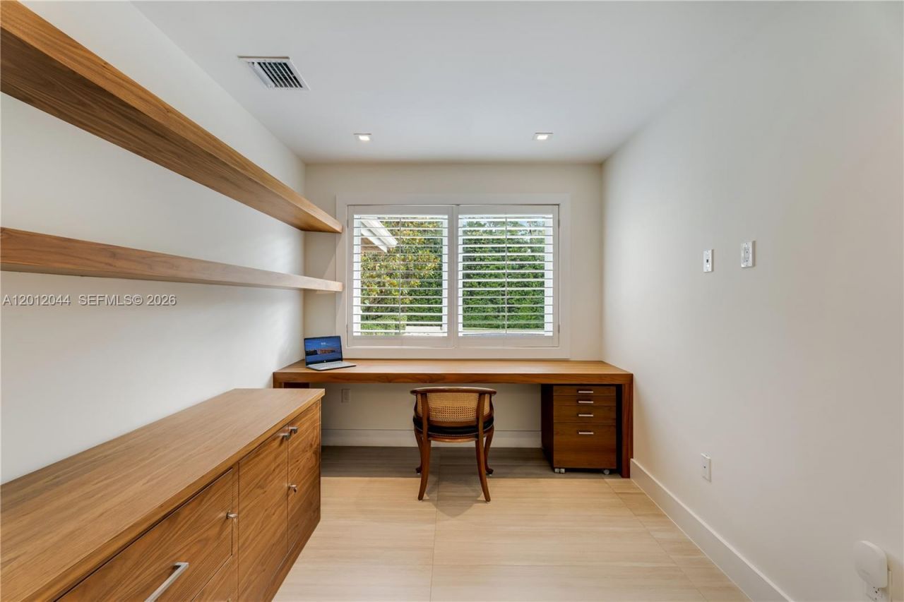 449 Miller Rd , Coral Gables, FL 33146 Photo