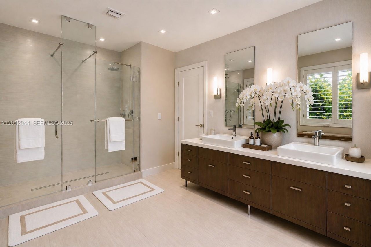 449 Miller Rd , Coral Gables, FL 33146 Photo