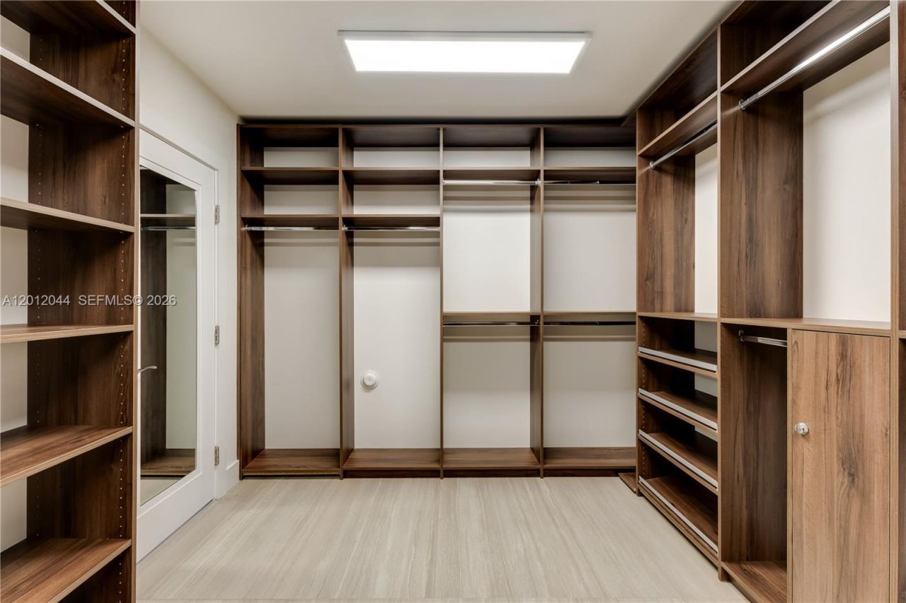 449 Miller Rd , Coral Gables, FL 33146 Photo